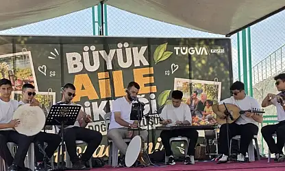 Kayseri'de yüzlerce öğrenci ve veli aynı etkinlikte buluştu