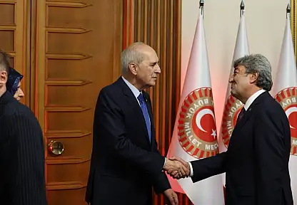 Ataş'tan dikkat çeken mesaj: 'Yeni bir siyaset anlayışı'