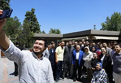 Ayşe Böhürler: 'Türkiye Yüzyılı'nı gençlerle omuz omuza inşa edeceğiz'