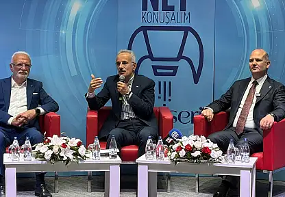 Bakan Uraloğlu Kayseri'de gençlere anlattı: 'Matematikten geçemezken mühendis oldum'