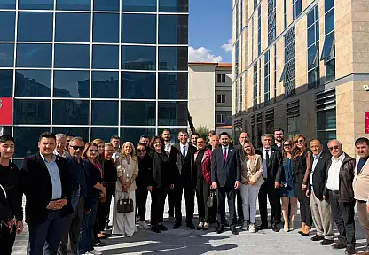 Kayseri'de iki ilçede yeni dönem: Başkanlar göreve başladı!