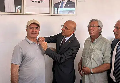 Kayseri'de siyasi dengeleri değiştirecek hamle! AK Parti ve CHP'den 5 isim YENİ Parti'ye geçti