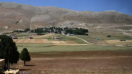 Sarız'da icradan satış ilanları peş peşe geldi!