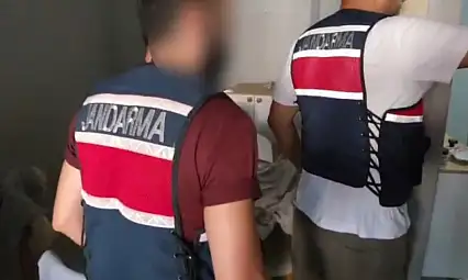 Adana'da uyuşturucu ve silah operasyonu: 4 şüpheli tutuklandı