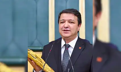 Arıkan TBMM kürsüsüne tütünle çıktı! Adıyamanlı Muhlis kaybetti, Virginyalı Moris kazandı