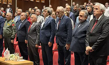 Ataş, TOMTAŞ'ın 100. yıl konferansına katıldı! 'Millî havacılıkta daha güçlü bir Türkiye hedefiyle çalışmaya devam ediyoruz'