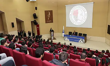 Başkan Büyüksimitci ERÜ'lü öğrencilerle bir araya geldi