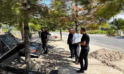 Başkan Öztürk sahaya indi, kolları sıvadı