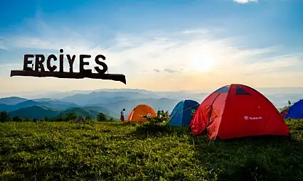 Erciyes'te kamp sezonu başladı! 2026 çadır ve karavan ücretleri belli oldu
