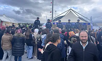 Kayseri Millet Bahçesi'nde jandarma rüzgarı esti!