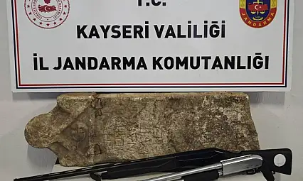 Kayseri'de Roma dönemine ait mezar steli ele geçirildi