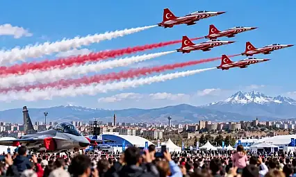 Kayseri Bilimfest'te beklenmedik gelişme: Türk Yıldızları'nın bugünkü uçuşu iptal edildi!
