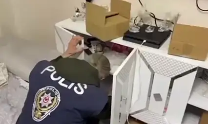 Kayseri dahil 18 ilde siber operasyon: 37 şüpheli tutuklandı!
