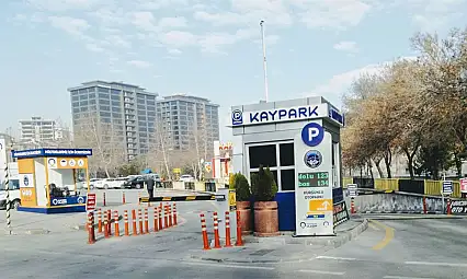Kayseri'de belediye otoparklarındaki fiyat tarifesi dikkat çekiyor!