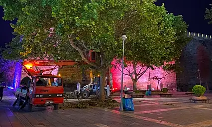Kayseri'de yaz mesaisi başladı! Büyükşehir ekipleri 7/24 sahada