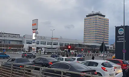 Kayseri'den 52 yıl önce doğdu, bugün yeni bir rekora imza attı: Tek otobüsle başlamıştı!