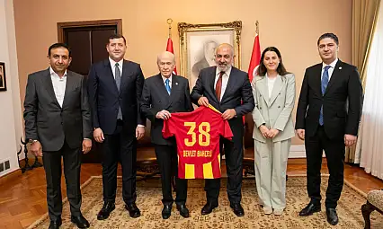 Kayseri'den Ankara'ya kritik ziyaret: Devlet Bahçeli ile dikkat çeken buluşma!