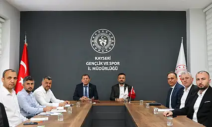 Kayseri semalarında süzülen paraşütçüler için yeni gelişme!