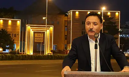 Kayseri Valisi Gökmen Çiçek'in görevine devam etmesi hakkında vatandaşlar ne düşünüyor?