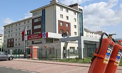Kayseri yurtlarında yangın güvenliği için kritik adım! Kapı değişimi ihalesi başladı