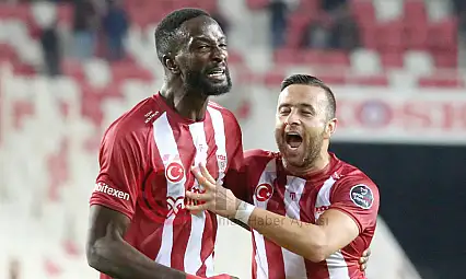 Kayserispor, Mustapha Yatabare ile anlaşma sağladı mı? İşte yanıtı