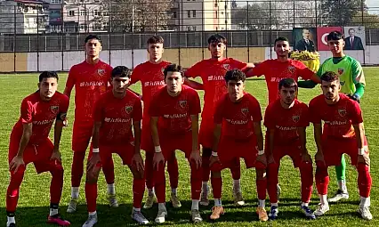 Kayserispor'un gençleri 90+5'te yıkıldı (2-1)