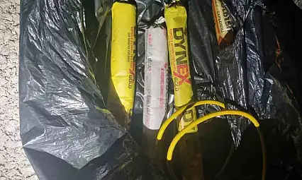 Kozan'da polis durdurdu, araçtan patlayıcı çıktı! Şüpheli tutuklandı