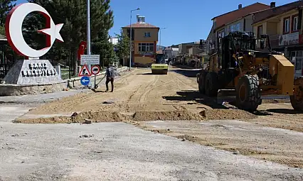 Sarız'da o caddeler baştan sona yenileniyor!