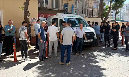 Adana'da hayatını kaybeden motosiklet sürücüsünün cenazesi adli tıptan alındı