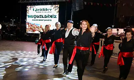 Girit kültürü Manisa'da hayat buldu: İlk festival Yunusemre'de gerçekleştirildi