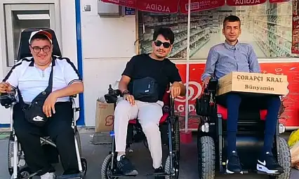 Yazar Ekiz'den Çorapçı Kral'a anlamlı destek!