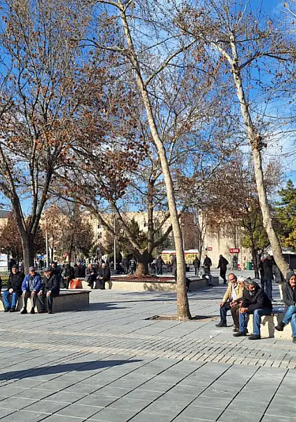 Çarşı pazarı yakacak enflasyon tahmini yükseltildi!