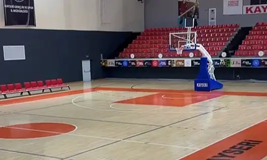 Kayseri'de yenilenen o spor tesisi hizmet vermeye başladı!