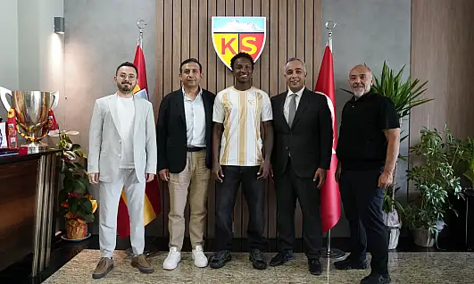 Kayserispor'da tarihi gün: Tahta açıldı, 15 transfer birden