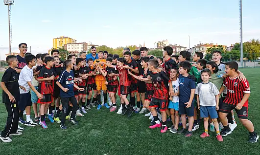 Önce Kayserispor, sonra final... Kayseri'nin yeni şampiyonu oldular
