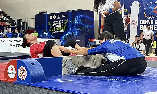 Türkiye Şampiyonası Kayseri'de başladı! 646 sporcu aynı arenada buluştu