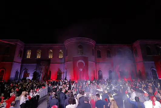 Büyükkılıç çifti 30 Ağustos coşkusuna eşlik etti!