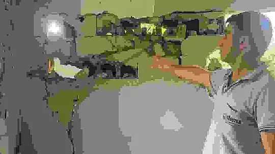 'Ağır hasarlı' ev yanlışlıkla 'az hasarlı'ya çevrildi iddiası