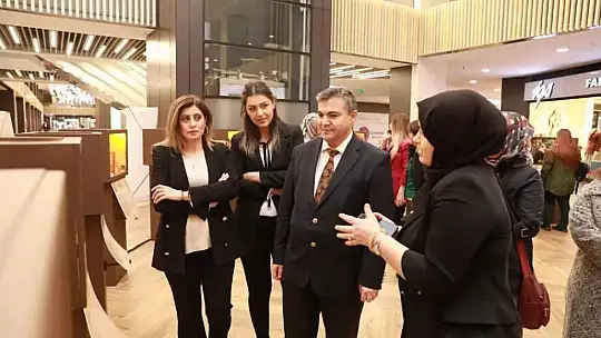 'Erciyes'te,Kerem İle Aslı' sergisi hayran bırakıyor