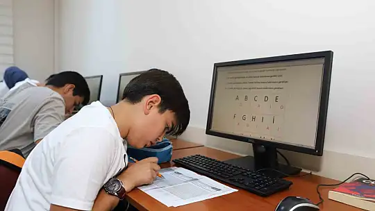 Etkili ve Hızlı Okuma Kursu'na yoğun İlgi