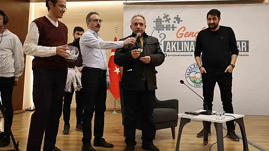'Gençliğin Aklına Takılanlar'ı cevaplandırıldı