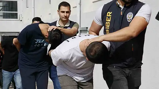 'Sazan Sarmalı' operasyonunda gözaltına alınan 11 kişi adliyeye sevk edildi