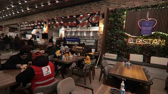 'Yeniden Hayat Lokantası' depremin merkez üssünde nefes aldırdı