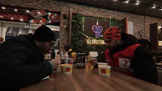 'Yeniden Hayat Lokantası' depremin merkez üssünde nefes aldırdı