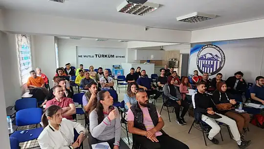 Muaythai Antrenör Kursu Kayseri'de düzenlendi