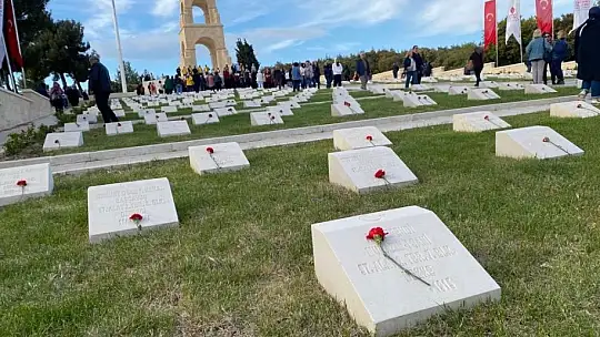 Kayseri'den 19 anne evlatları için Çanakkale'ye gitti