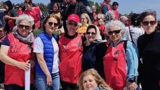 Kayseri'den 19 anne evlatları için Çanakkale'ye gitti