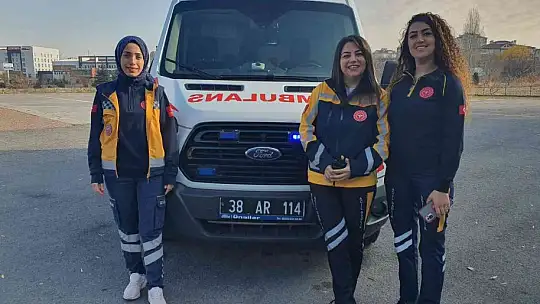 112'nin sultanları işlerini 'aşkla' yapıyor