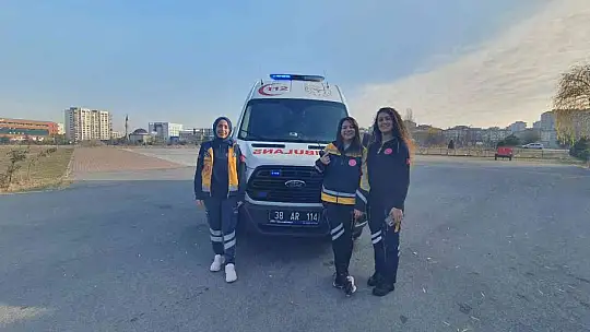 112'nin sultanları işlerini 'aşkla' yapıyor