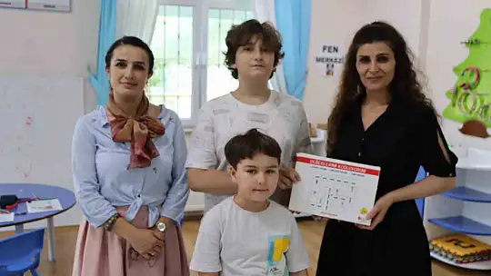 13 yaşındaki çocuktan robotik kodlama eğitimi